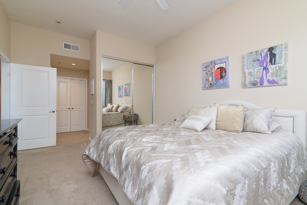Master Bedroom - 4080 Front St