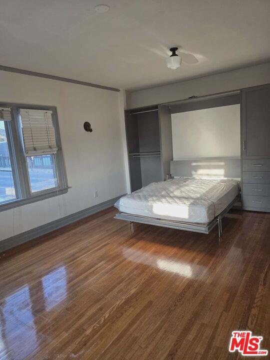 Foto del edificio - 1275 N Wilton Pl