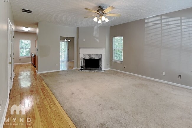 Building Photo - 942 Tree Creek Pkwy