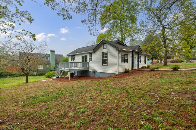 Building Photo - 2469 Glynn Dr SE