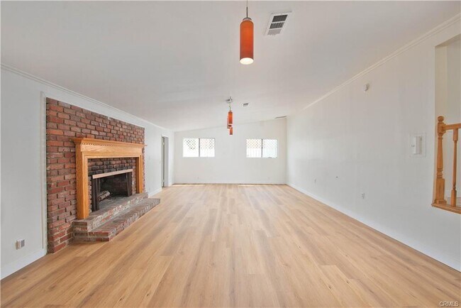 Building Photo - 18063 Burbank Blvd