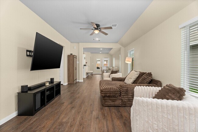 Foto del edificio - 2408 Bray Head Dr