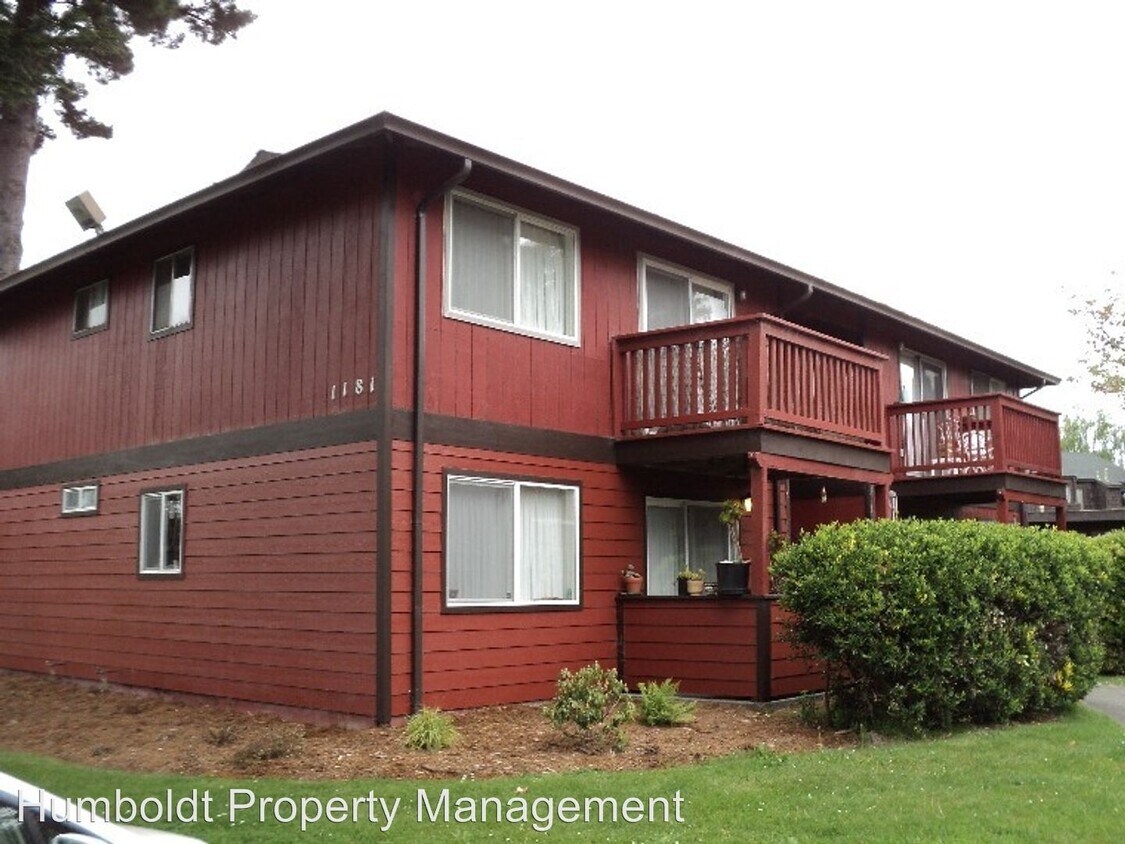 Primary Photo - 1181-1209 Hallen Dr