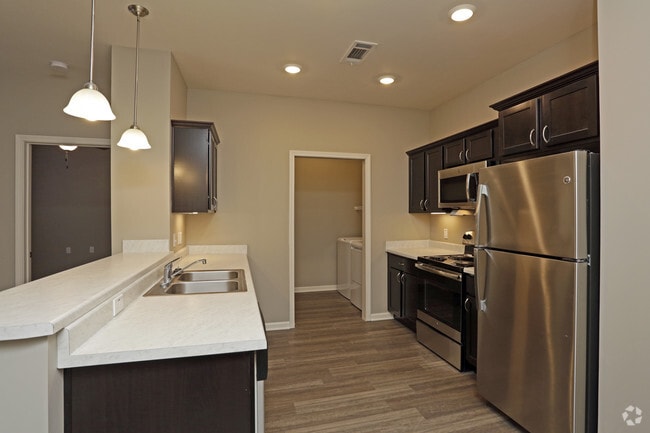 Memorial Hills Apartments Joplin, MO