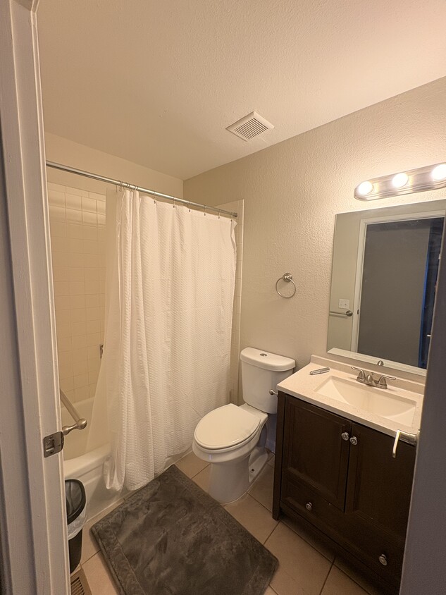 Foto principal - 3561 S Kittredge St