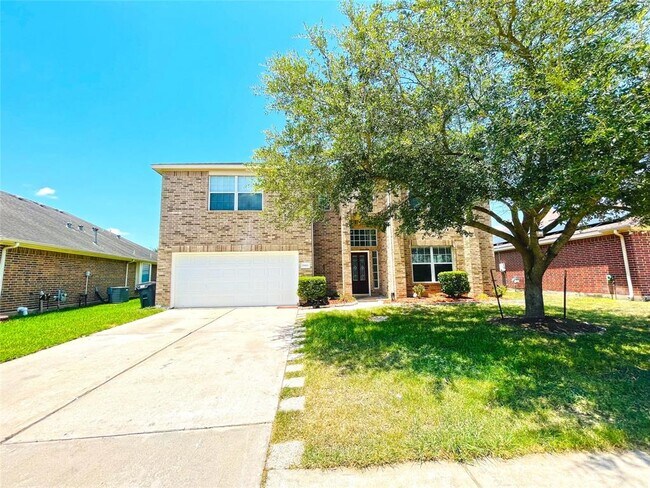 Building Photo - 9915 Lynette Falls Dr