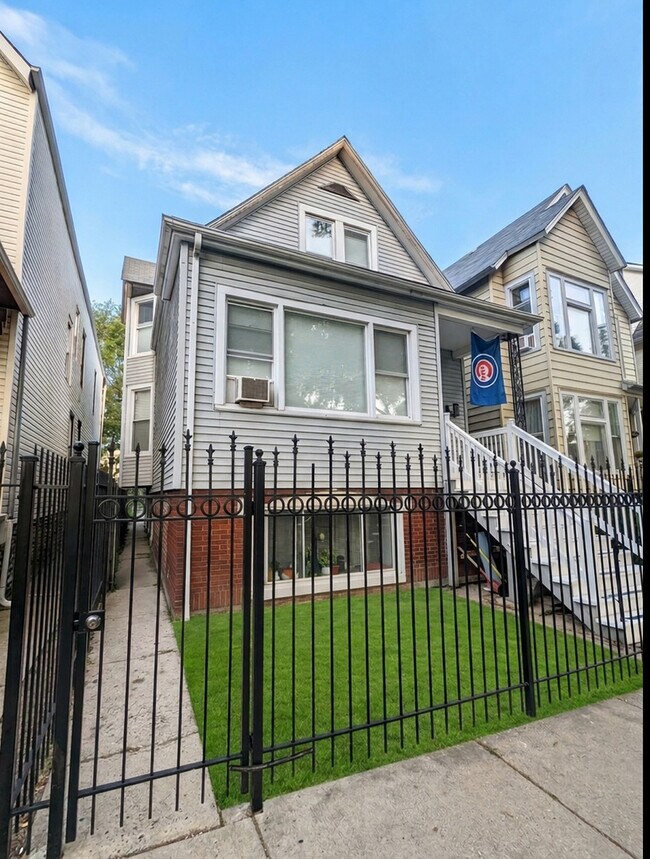 Building Photo - 1918 N Lawndale Ave
