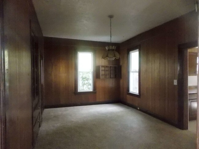 Foto del edificio - 221 N Yellow Springs St