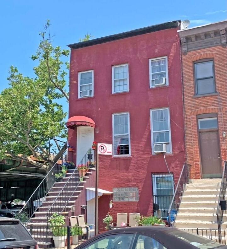 Primary Photo - 725 3rd Ave