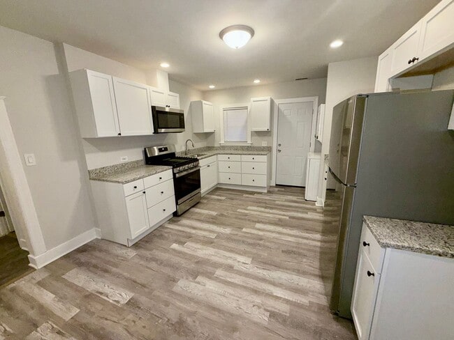 Foto del edificio - 5209 W Lake St