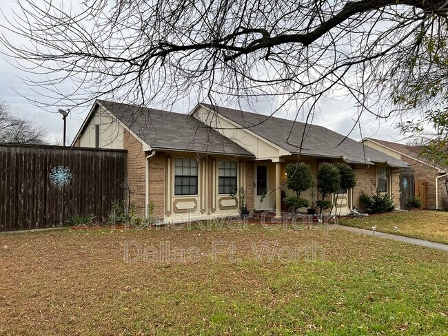 Foto del edificio - 515 English Oak St