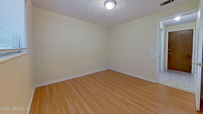 Foto del edificio - 8311 Santman Ct