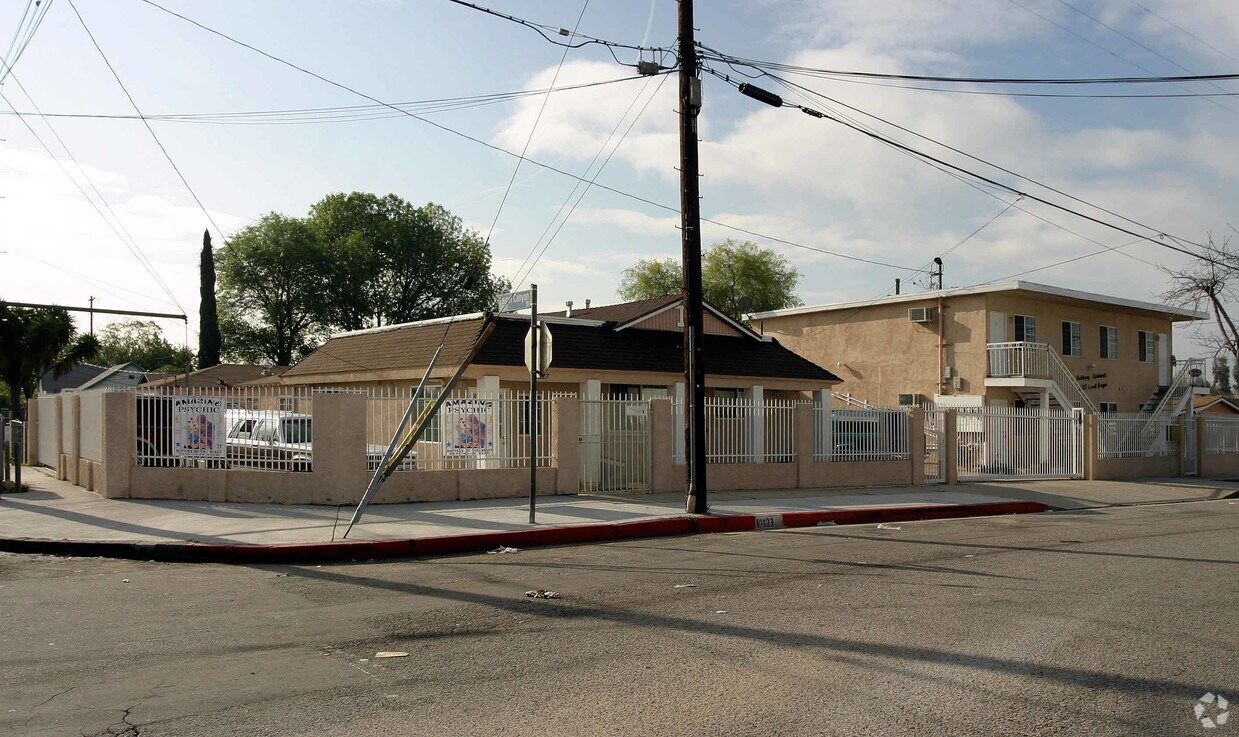 Primary Photo - Rodriquez Apartments