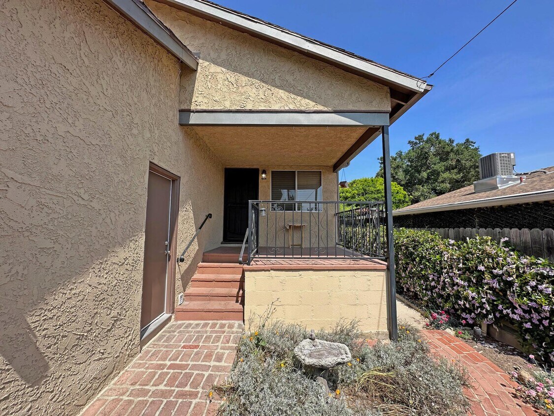 10048 Leona St, Tujunga, CA 91042 House Rental in Tujunga, CA