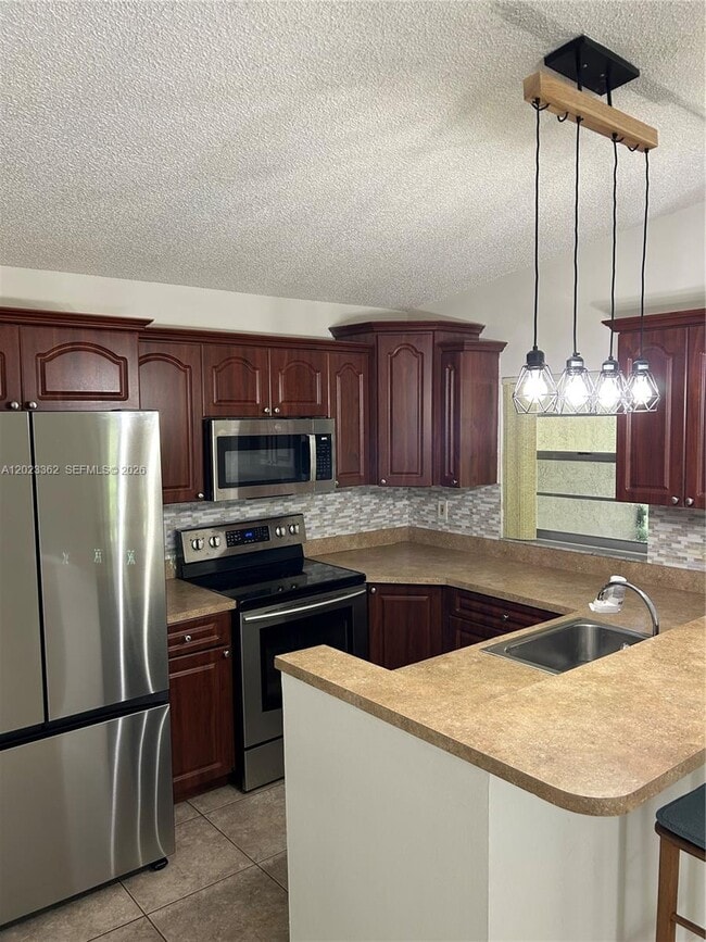 Building Photo - 578 Woodgate Cir