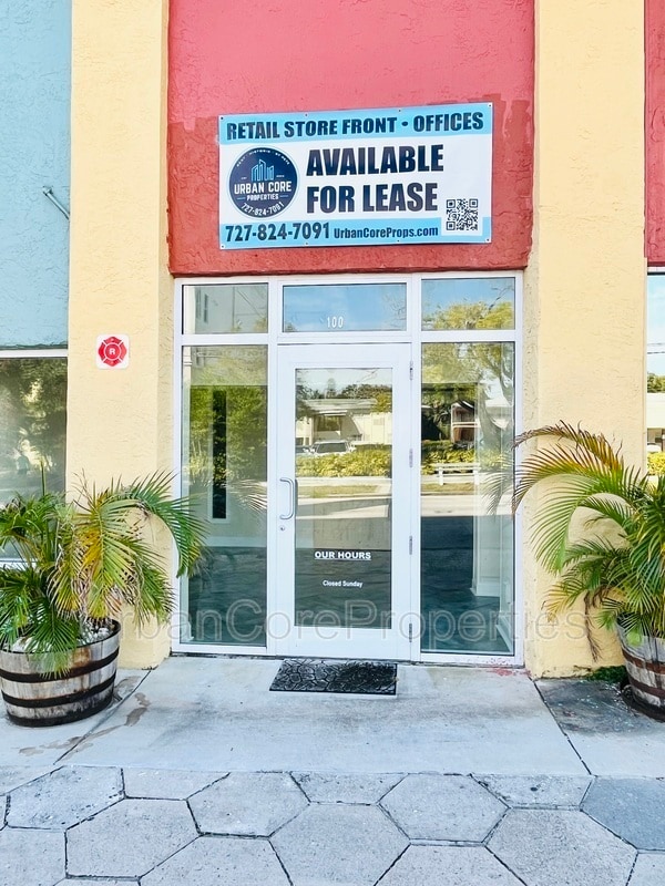 Building Photo - 216 5th Ave N