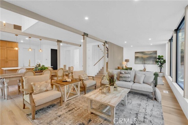 Foto del edificio - 216 Leonard Ln
