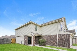Building Photo - 2606 Vikram Dr