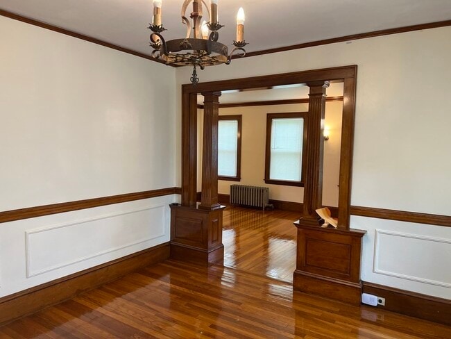 Building Photo - 277 Lexington St