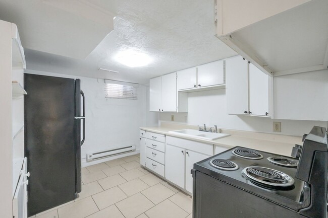 Building Photo - 127 S 1000 W