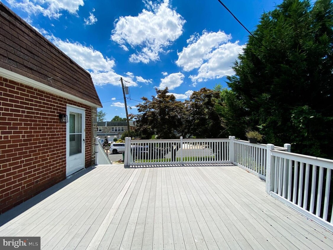 1129 Medway Rd, Philadelphia, PA 19115 House Rental in Philadelphia
