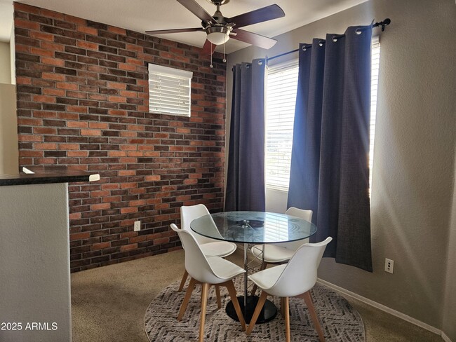 Foto del edificio - 3302 N 7th St
