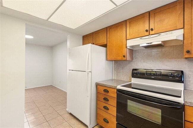Foto del edificio - 1248 Lazy Lake Rd W