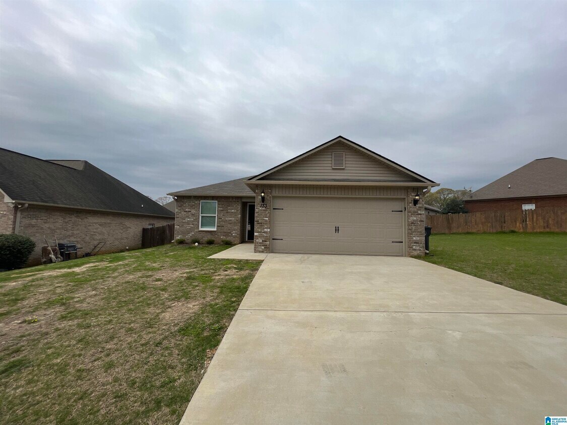 133 Lakeside Way, Lincoln, AL 35096 House Rental in Lincoln, AL