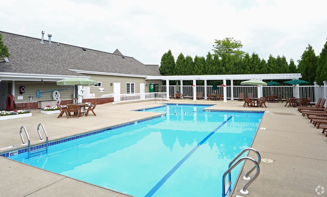 Manchester Oaks Apartments Franklin, WI