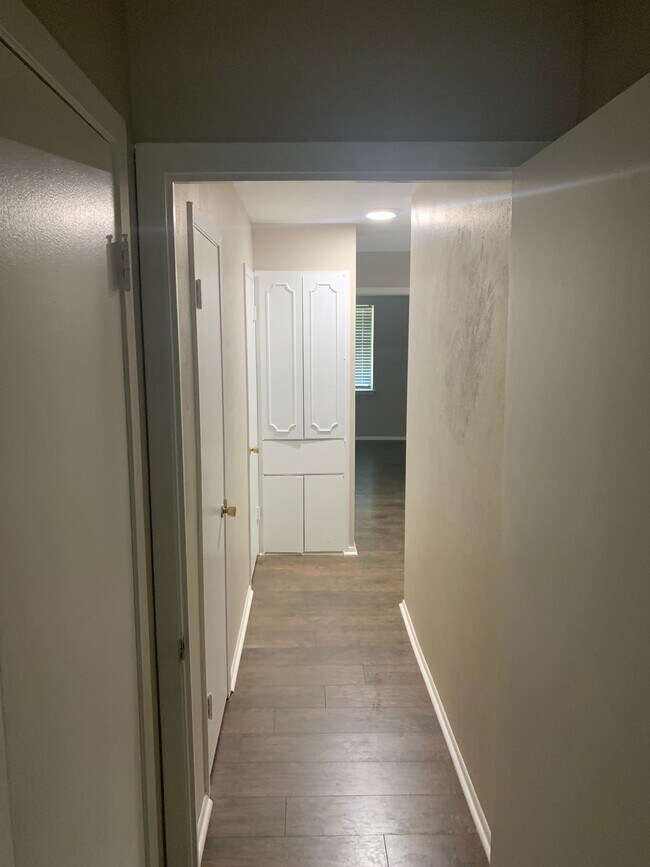 Foto del edificio - 3322 Ridgefield St