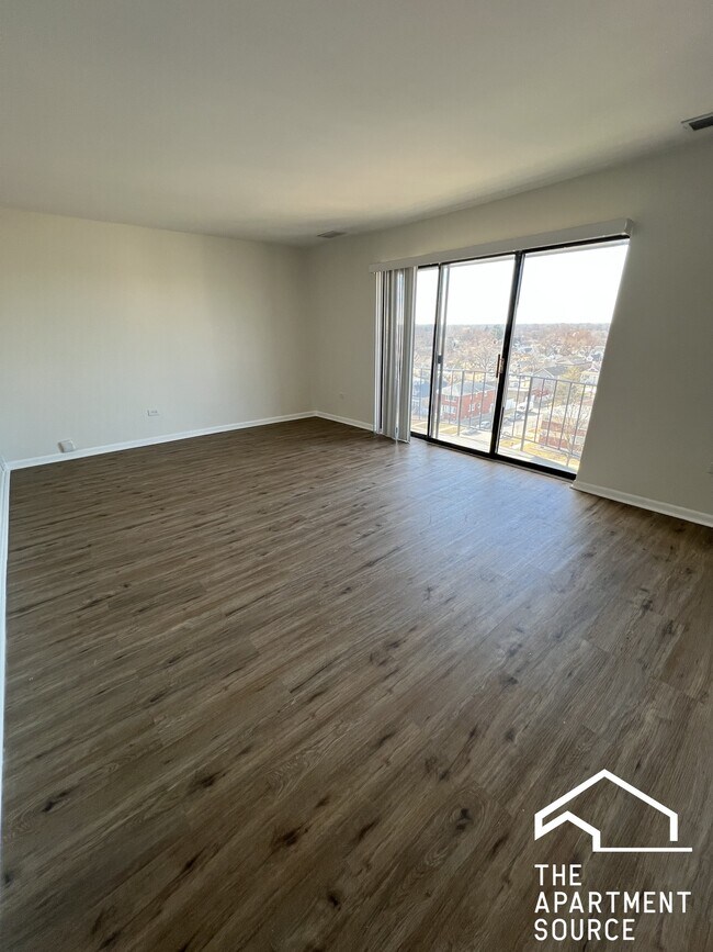 Foto del edificio - 2310 N Harlem Ave