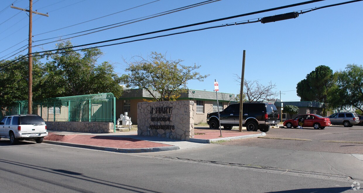 Building Photo - Juan Hart