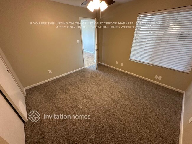 Building Photo - 1821 E La Donna Dr