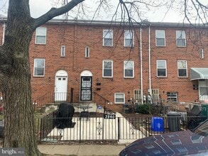 Building Photo - 2840 Brighton Pl