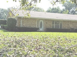 Building Photo - 532 West St