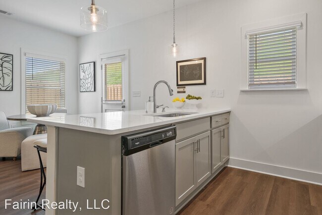 Building Photo - 2 br, 2.5 bath House - 4014 Red Rock Pl