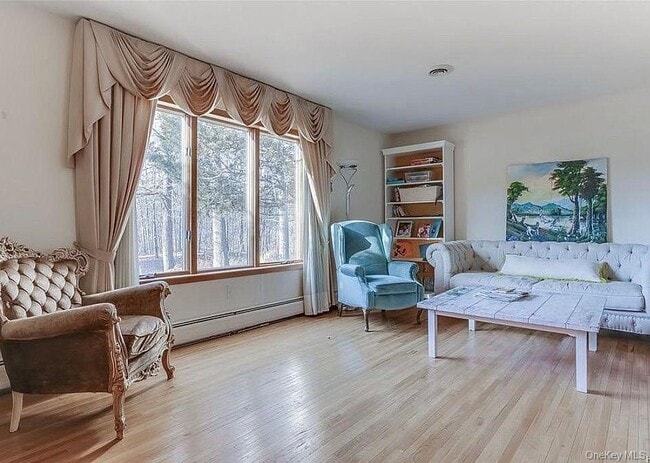 Building Photo - 11 Secor Ct