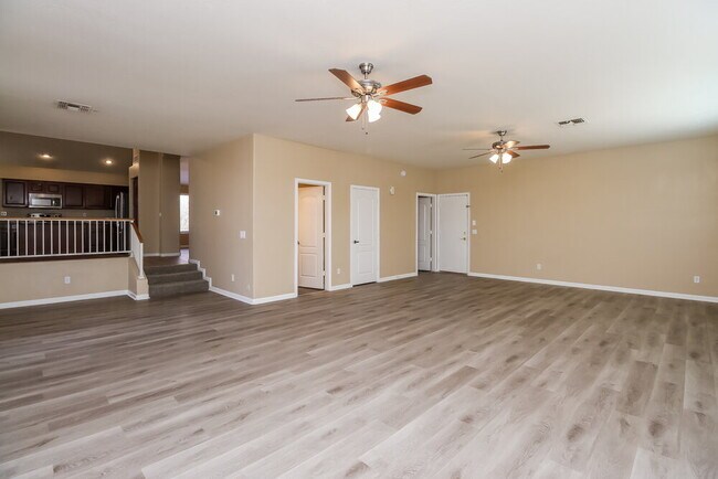 Building Photo - 1668 S Quartz St