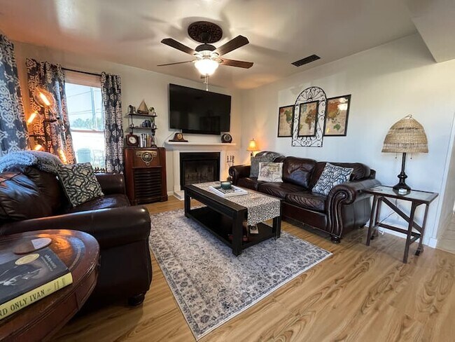 Foto del edificio - 12102 Carriage Ct SE