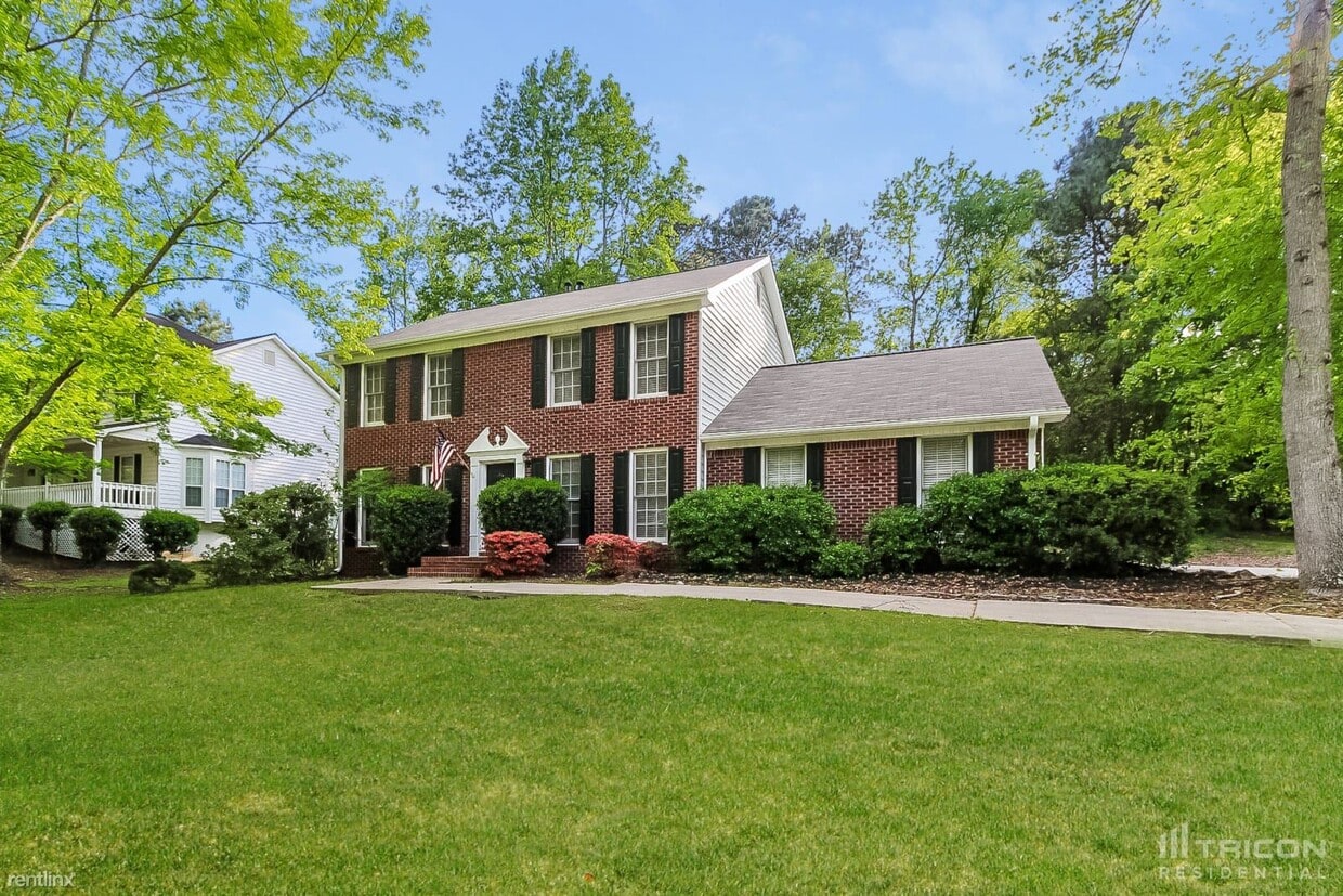 2905 Emerson Lake Dr, Snellville, GA 30078 House Rental in Snellville