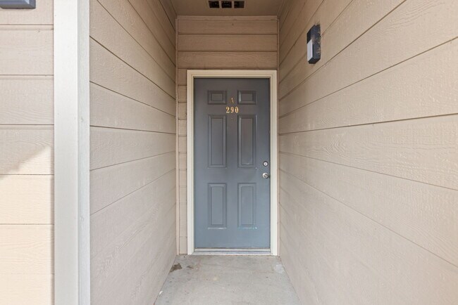 Foto del edificio - 4545 Wheaton Dr