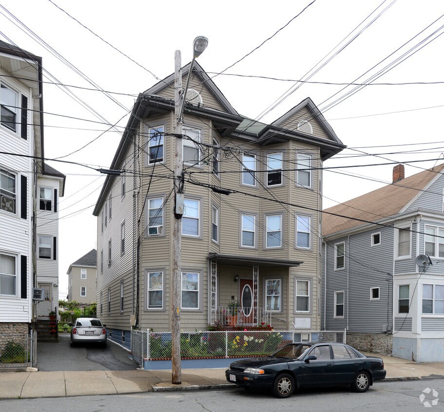 Foto del edificio - 189 Tinkham St