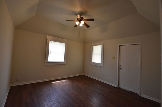 Building Photo - Affordable Two Bedroom Home in Greenfield
