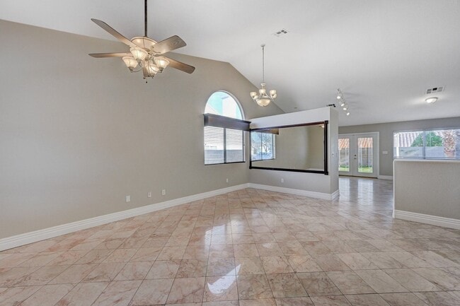 Foto del edificio - Charming Single-Story Home in the Heart of...