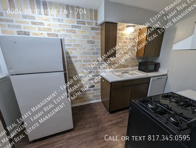 Foto del edificio - 6004 Westridge Ln