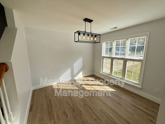 Foto del edificio - 209 Hollyhock Ln