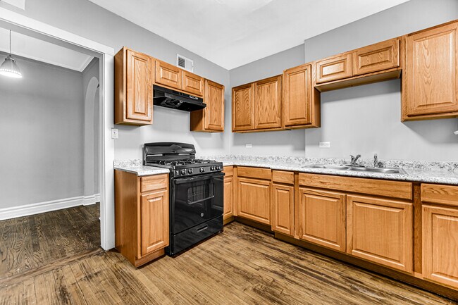 Building Photo - 1741 W 80th St
