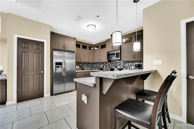 Building Photo - 17 East St