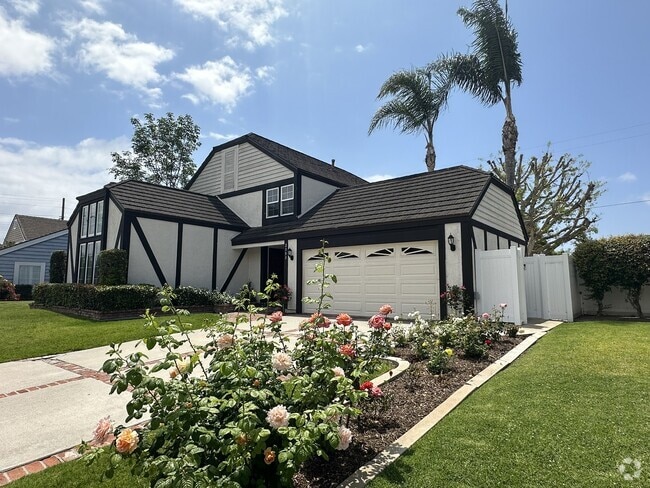 Building Photo - 2353 Littleton Cir