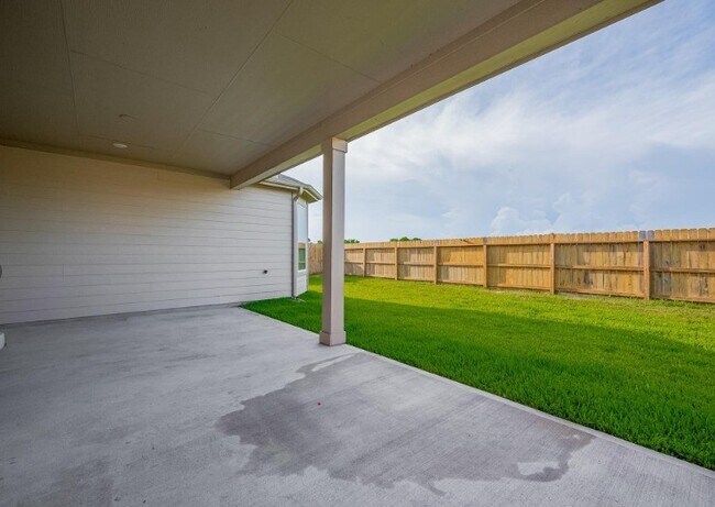 Building Photo - 5815 Texas Sage Dr